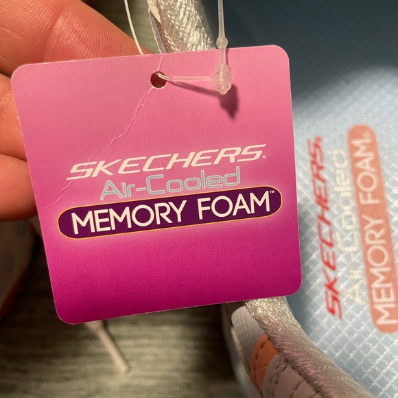 Women’s size 11 Skechers D’Lites - Picture 5 of 8